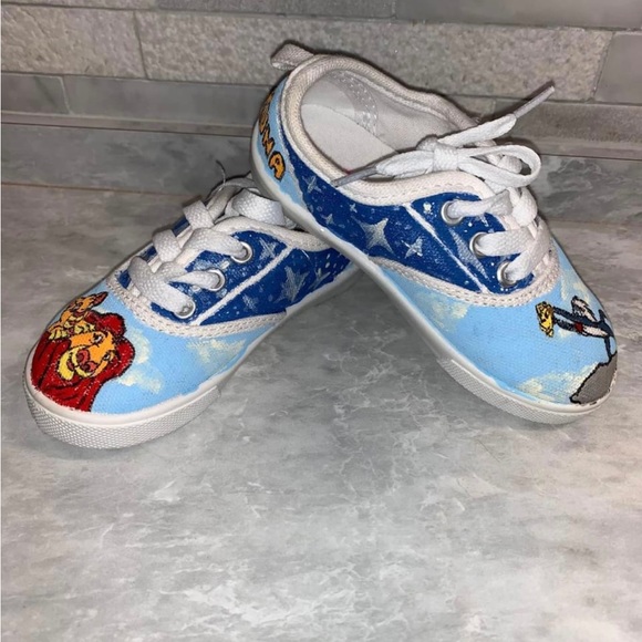 Hand painted Lion king boy or girl shoes. Size 7c - Picture 5 of 7